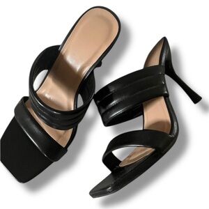 Women’s Black Strappy Heels Size 7